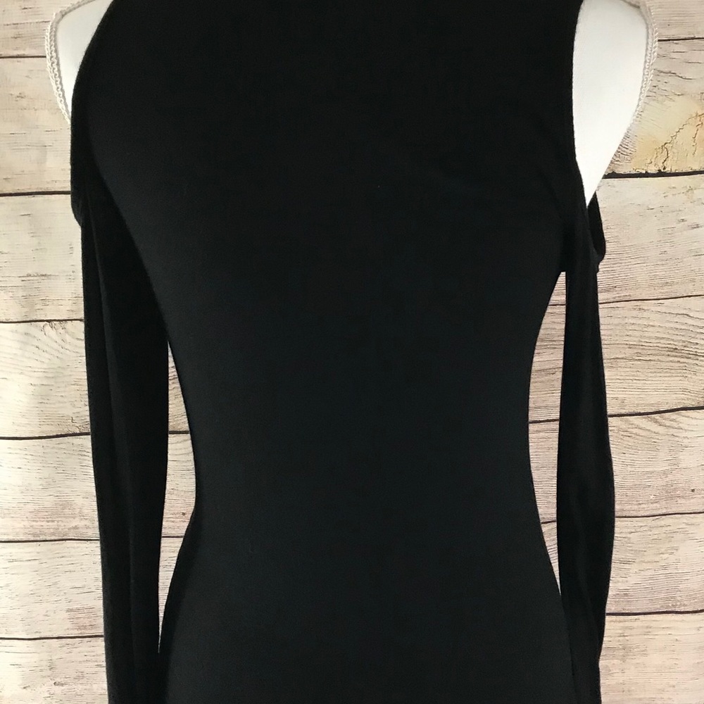 Ultra flirt cold shoulder dress - Picture 3 of 4